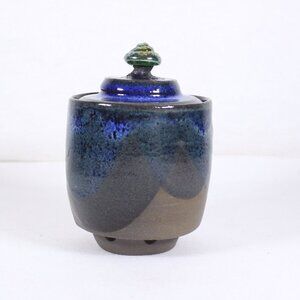 Garlic Keeper Pottery storage jar